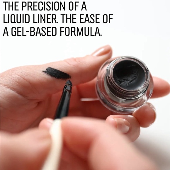 🆕Bobbi Brown Long-Wear Smudge-Proof Gel Eyeliner -Black Ink - Picture 3 of 7